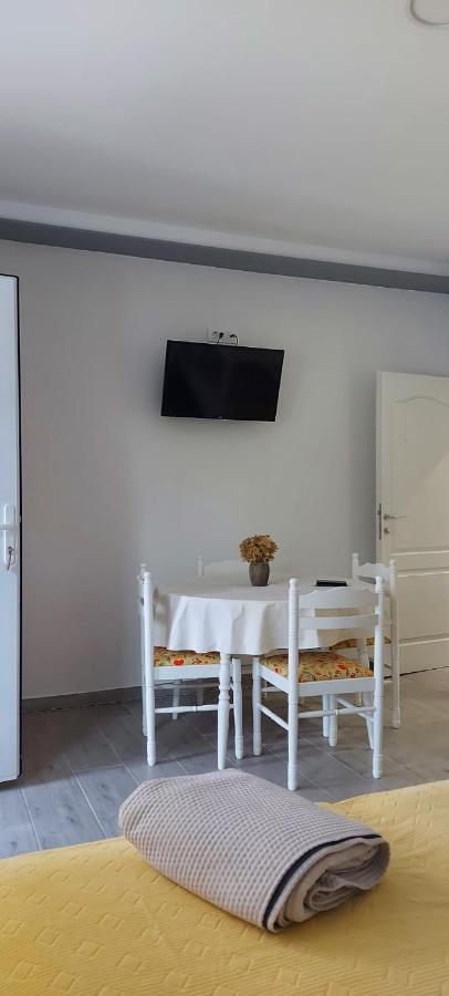 Top Location Zivogosce Bagian luar foto