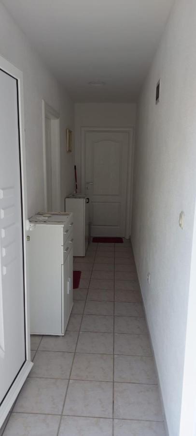Top Location Zivogosce Bagian luar foto