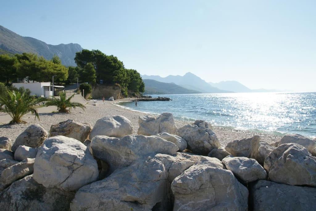 Top Location Zivogosce Bagian luar foto